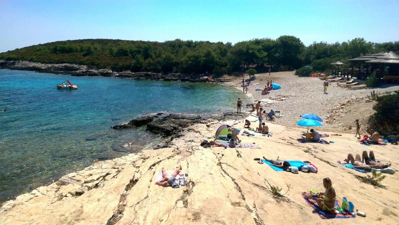 Appartamento Apartman Knezevic Rukavac  Esterno foto
